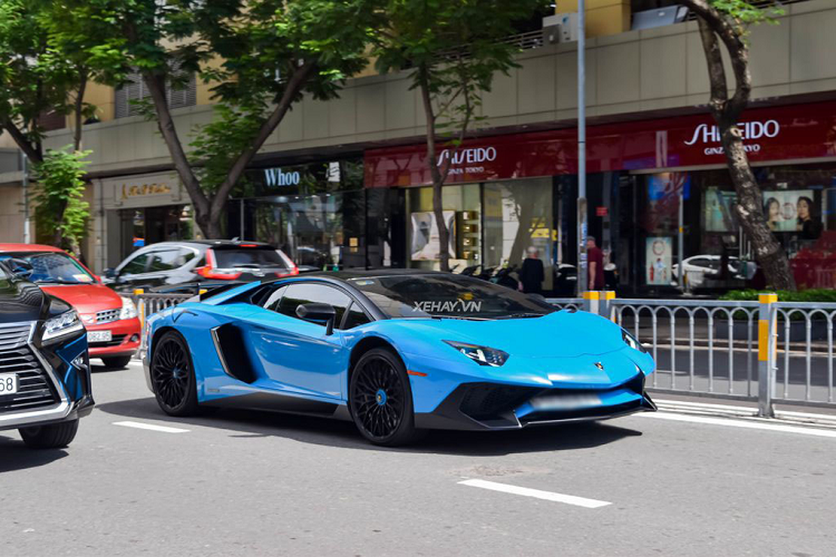 “Tom gon” Lamborghini Aventador SV Coupe hon 30 ty tren pho Sai Gon-Hinh-3