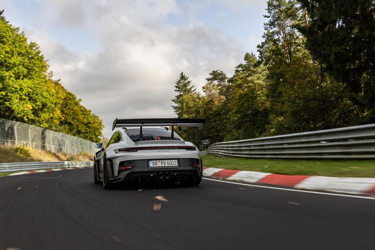 Porsche 911 GT3 RS 2023 lap ky luc the gioi moi tai truong dua Nurburgring-Hinh-5
