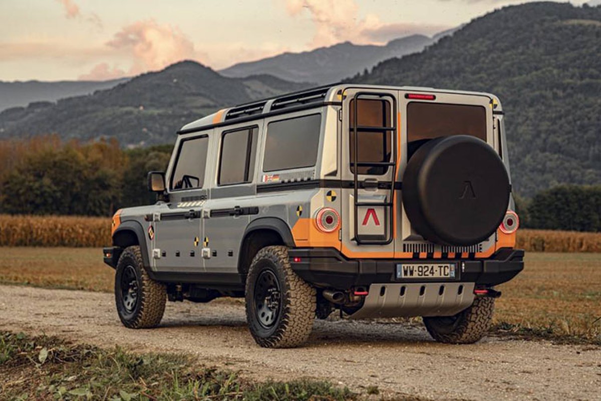 Ineos Grenadier - “anh em dong hao” Land Rover Defender tu 1,3 ty dong-Hinh-3