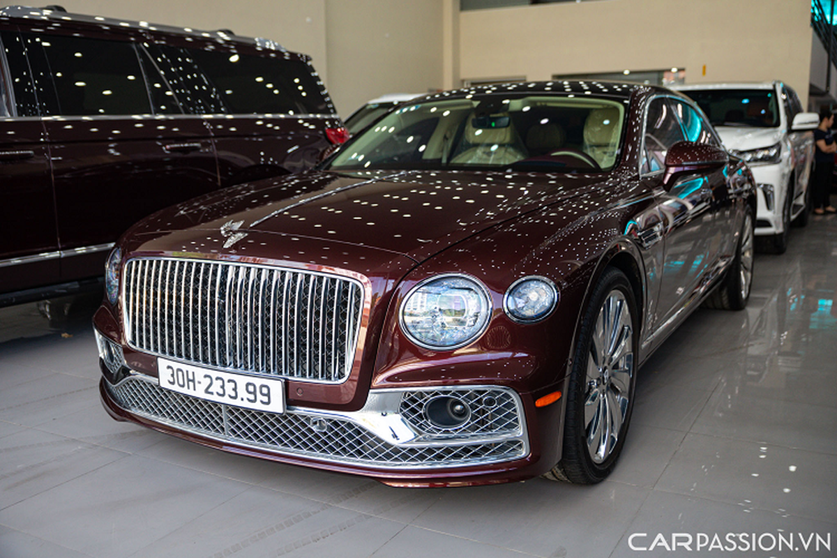 Bien so 'mai phat tai', Bentley Flying Spur duoc chao ban gan 20 ty