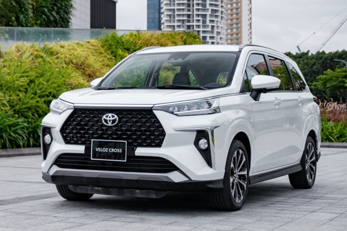 Toyota Veloz 2022 tai Malaysia, re va 