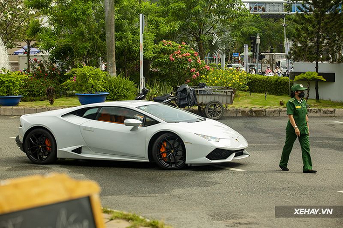 “Bach ma” Lamborghini Huracan hon 15 ty tha dang tai trien lam VMS 2022-Hinh-6