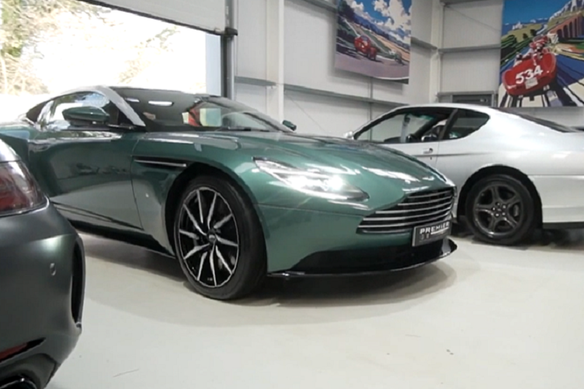 Aston Martin DB11 V8 “mau doc”, gan 19 ty cua dai gia Vung Tau
