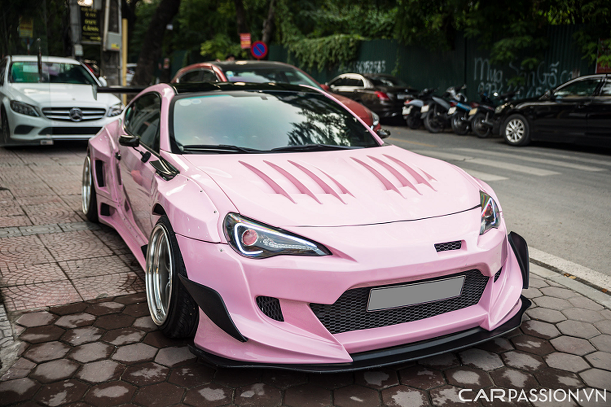 Do widebody hang tram trieu, Toyota GT86 ban lai voi gia Camry “dap hop”-Hinh-2