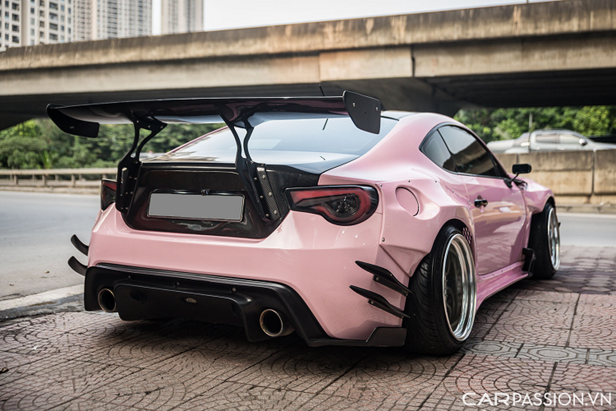 Do widebody hang tram trieu, Toyota GT86 ban lai voi gia Camry “dap hop”-Hinh-7