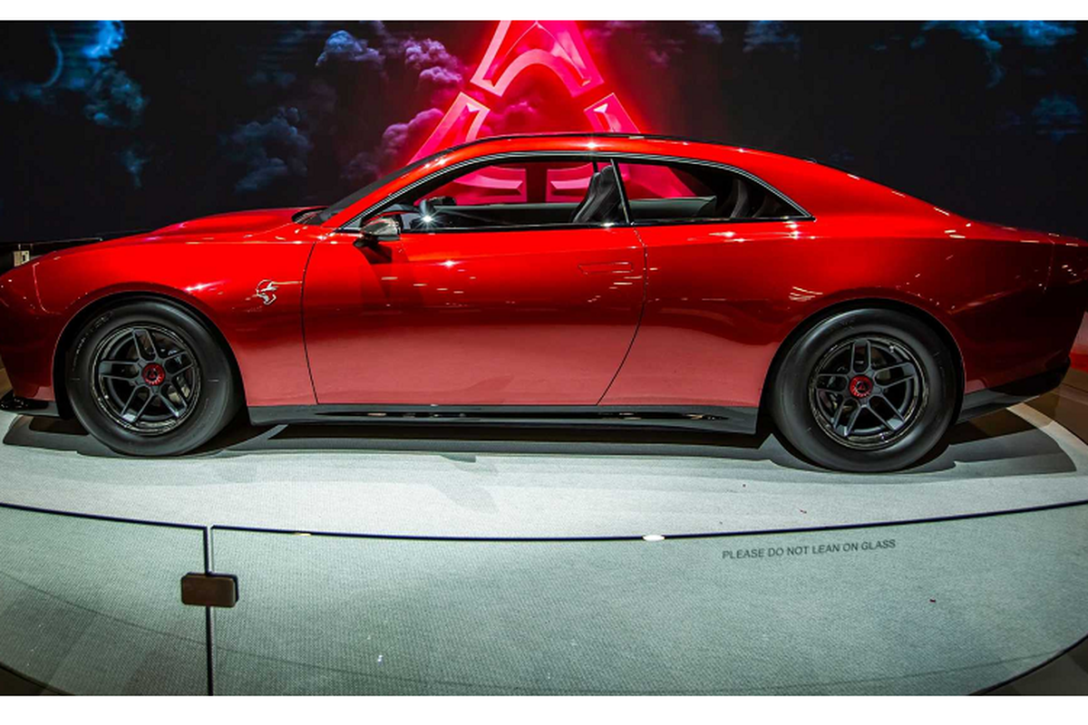 Dodge Charger Daytona SRT Concept bat ngo lo dien tai SEMA 2022-Hinh-2