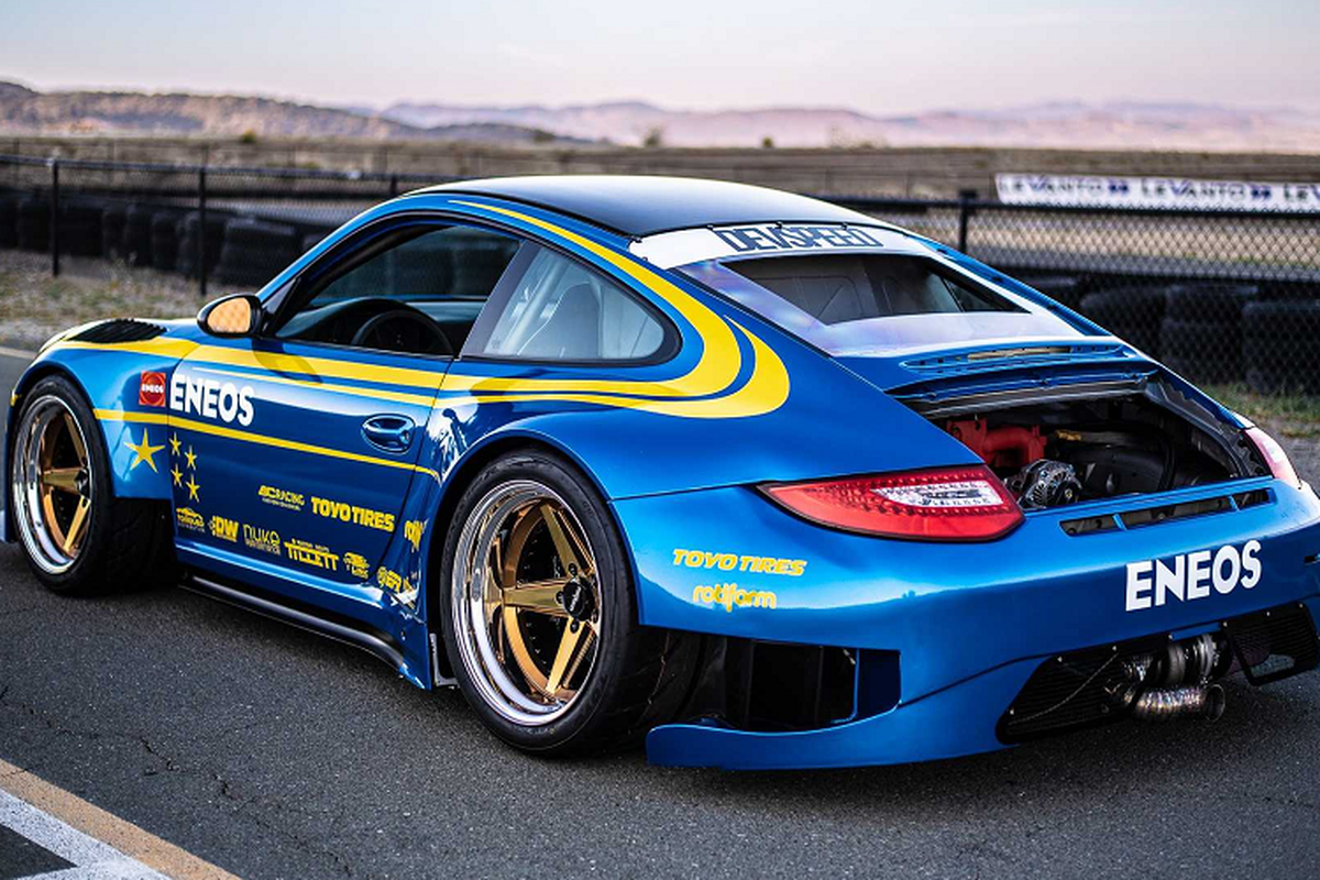 Chiec Porsche 911 GT3 