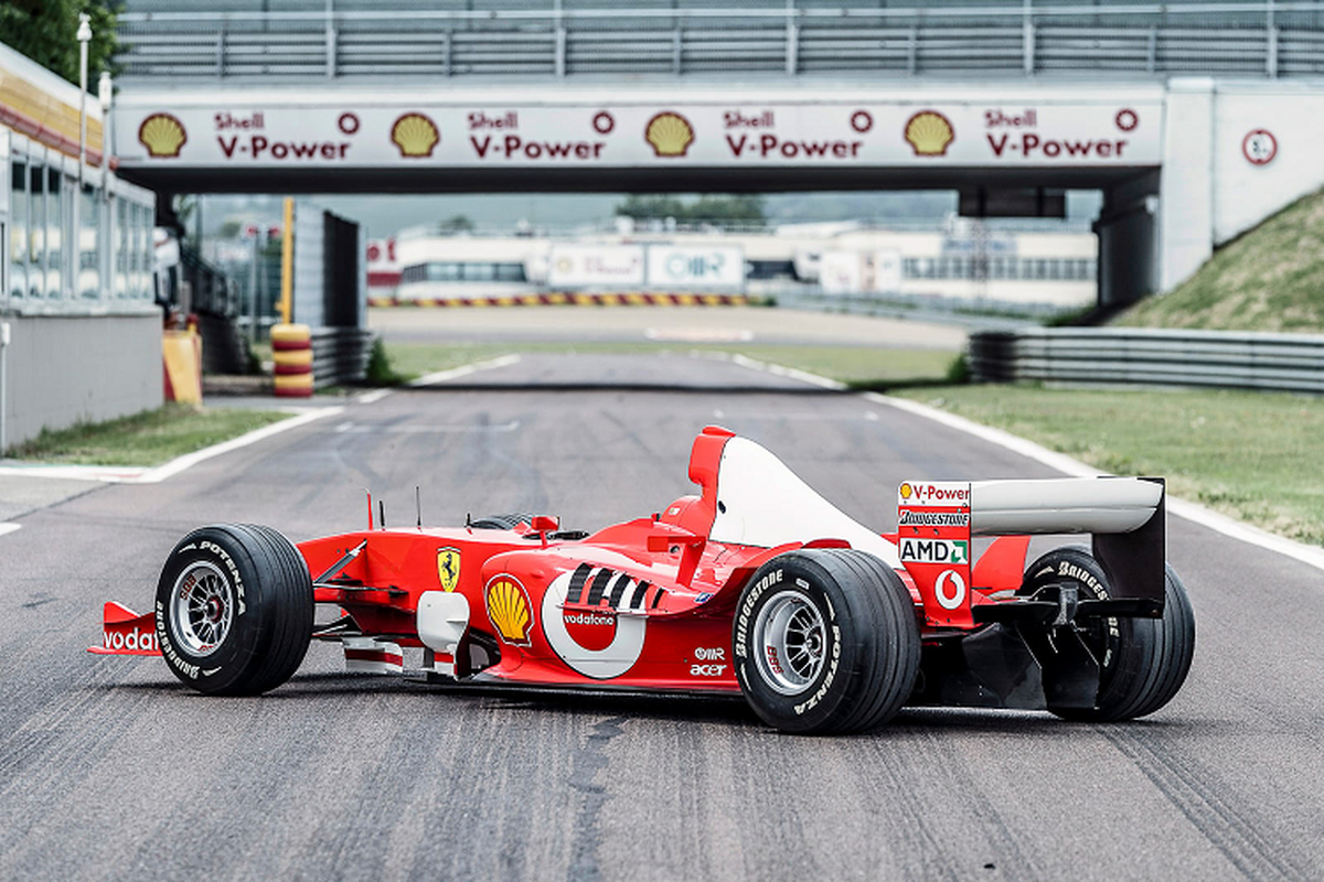 Ferrari F2003 cua Michael Schumacher dat ky luc hon 372 ty dong-Hinh-7