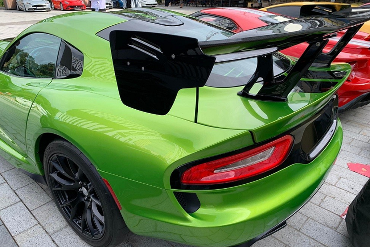 Dodge Viper ACR cua chu tich Novaland duoc rao ban hon 20 ty dong-Hinh-3