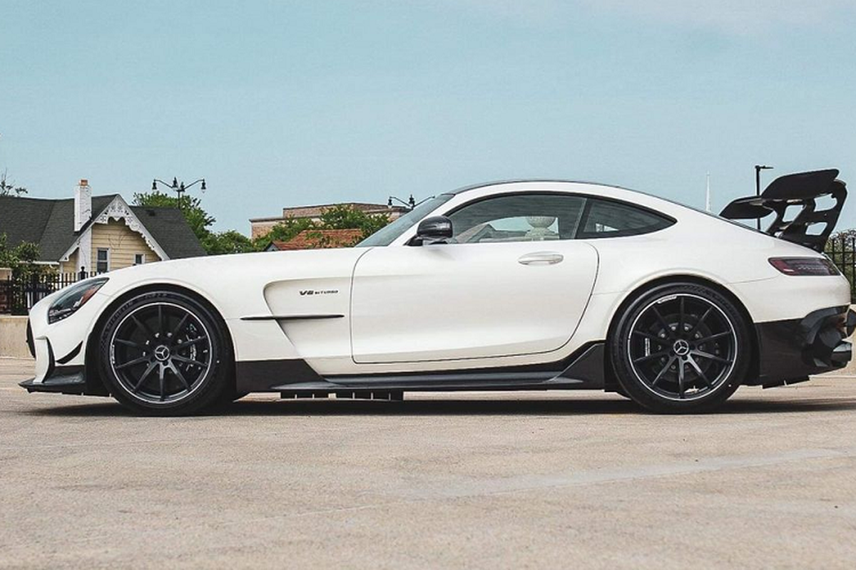 Mercedes-AMG GT Black Series doi gia gap doi, len toi 16,8 ty dong-Hinh-4