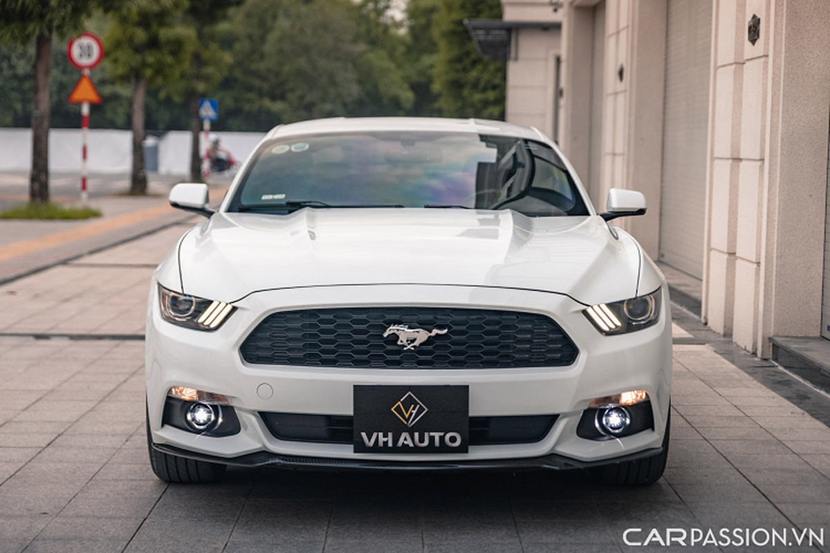 Chi tiet “ngua hoang” Ford Mustang 2014 chi hon 2,1 ty o Ha Noi-Hinh-6