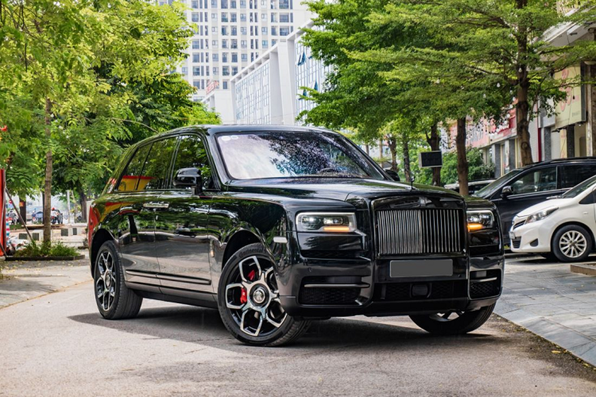 Rolls-Royce Cullinan Black Badge cua “chi ong dia” rao ban hon 39 ty-Hinh-10