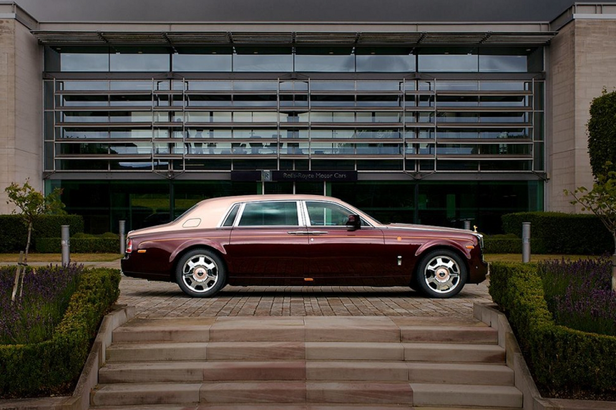 Rolls-Royce Phantom Lua thieng cua ong Trinh Van Quyet ha gia 2,8 ty-Hinh-2