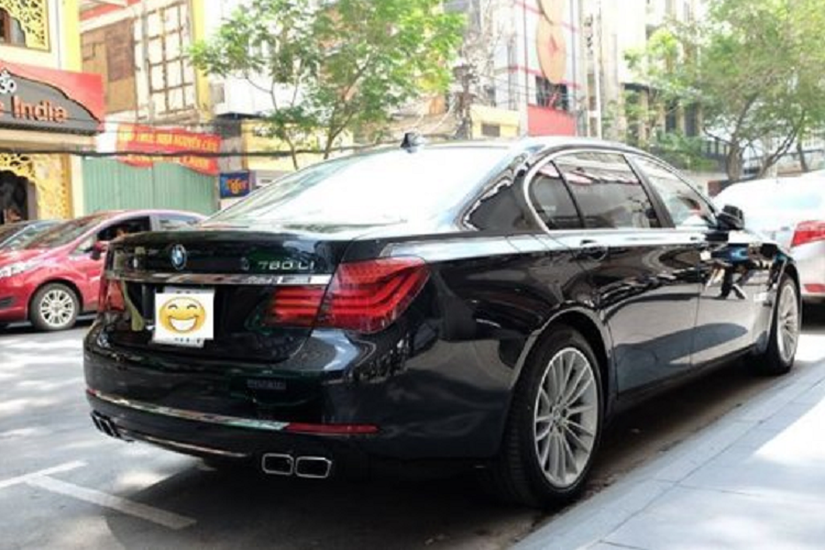 Xe sang dinh cao BMW 760 li sau 10 nam 