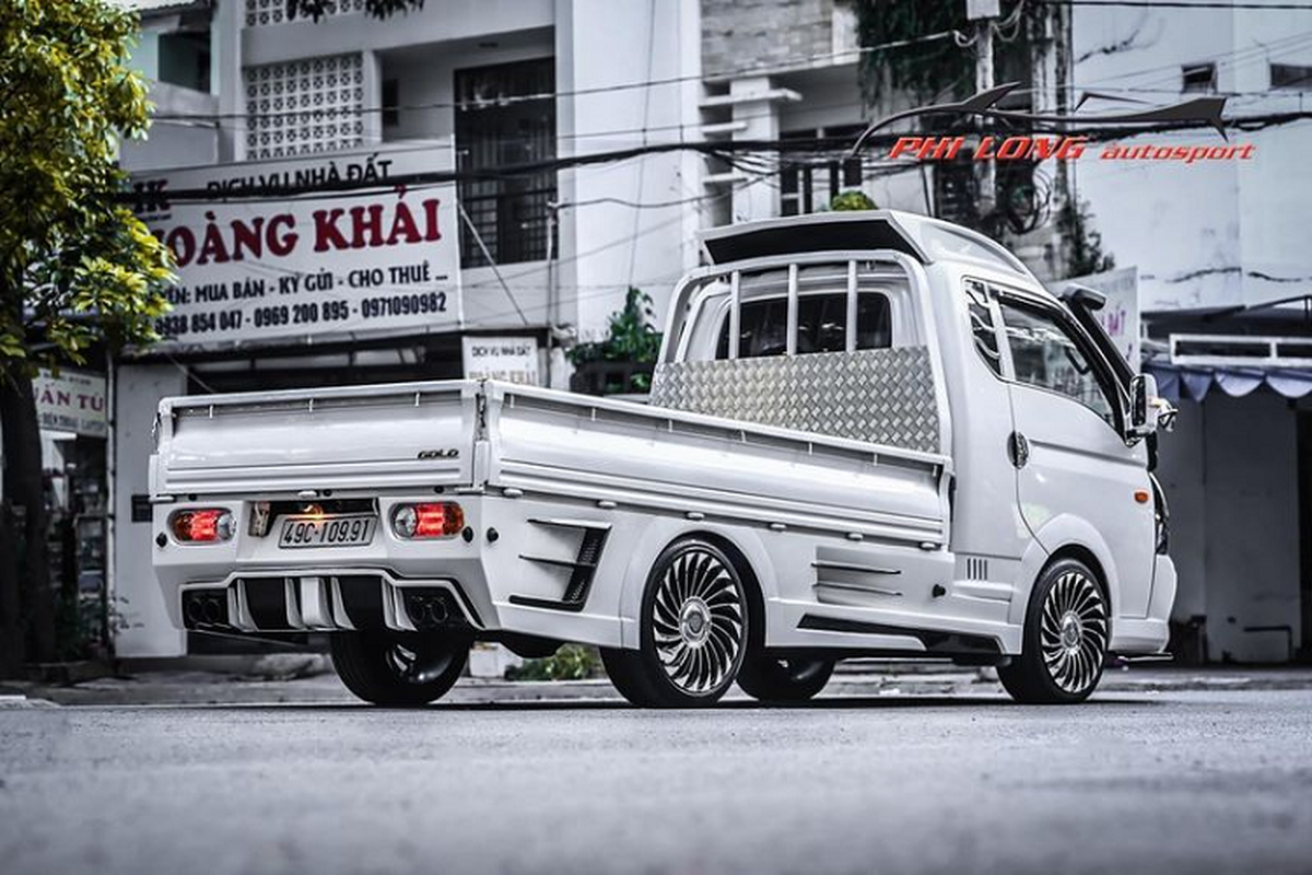 Xe tai Hyundai Porter 150 do sieu xe Lamborghini cua “dan choi” Viet-Hinh-6