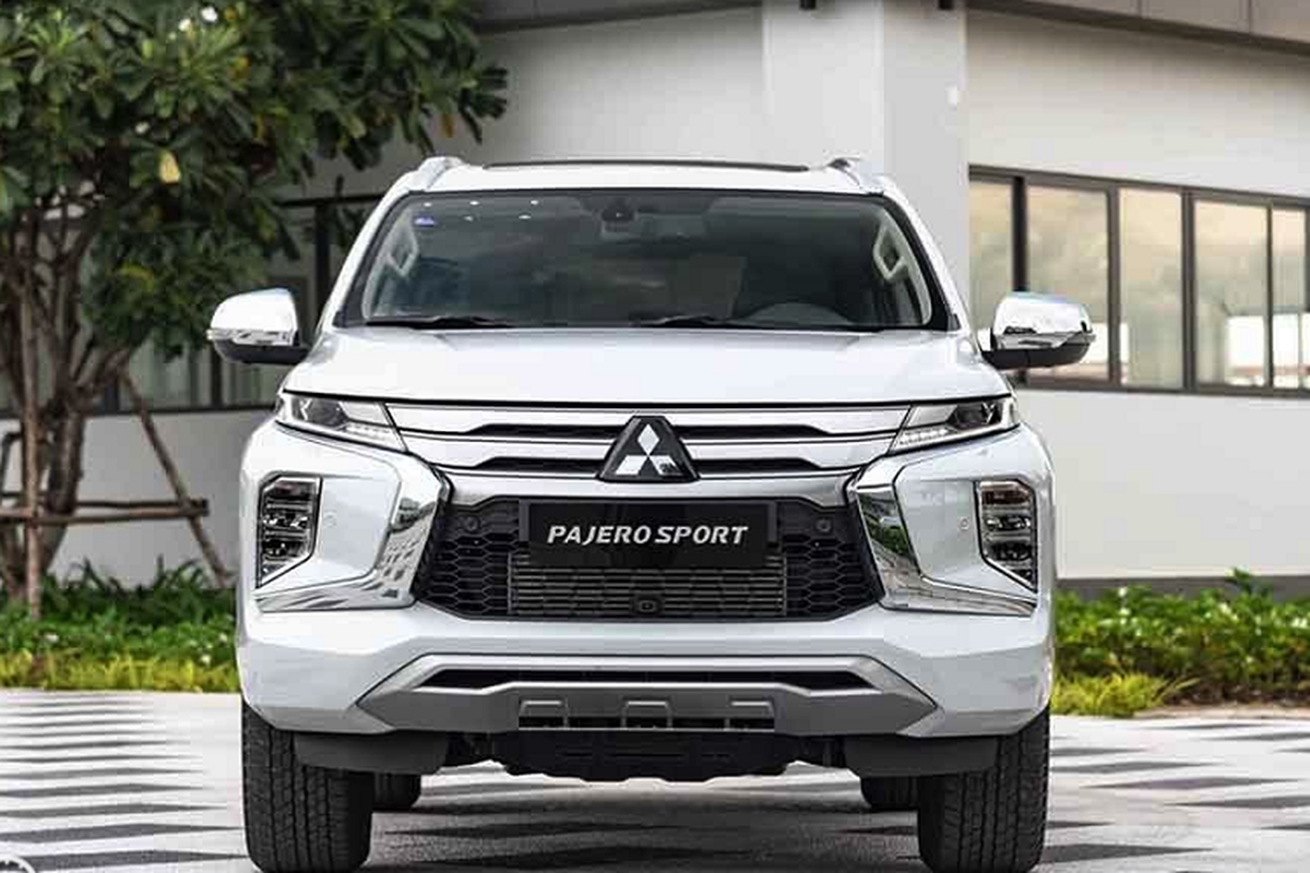 Mitsubishi Pajero Sport 2023 ra mat, ban ra tu  711 trieu dong-Hinh-8