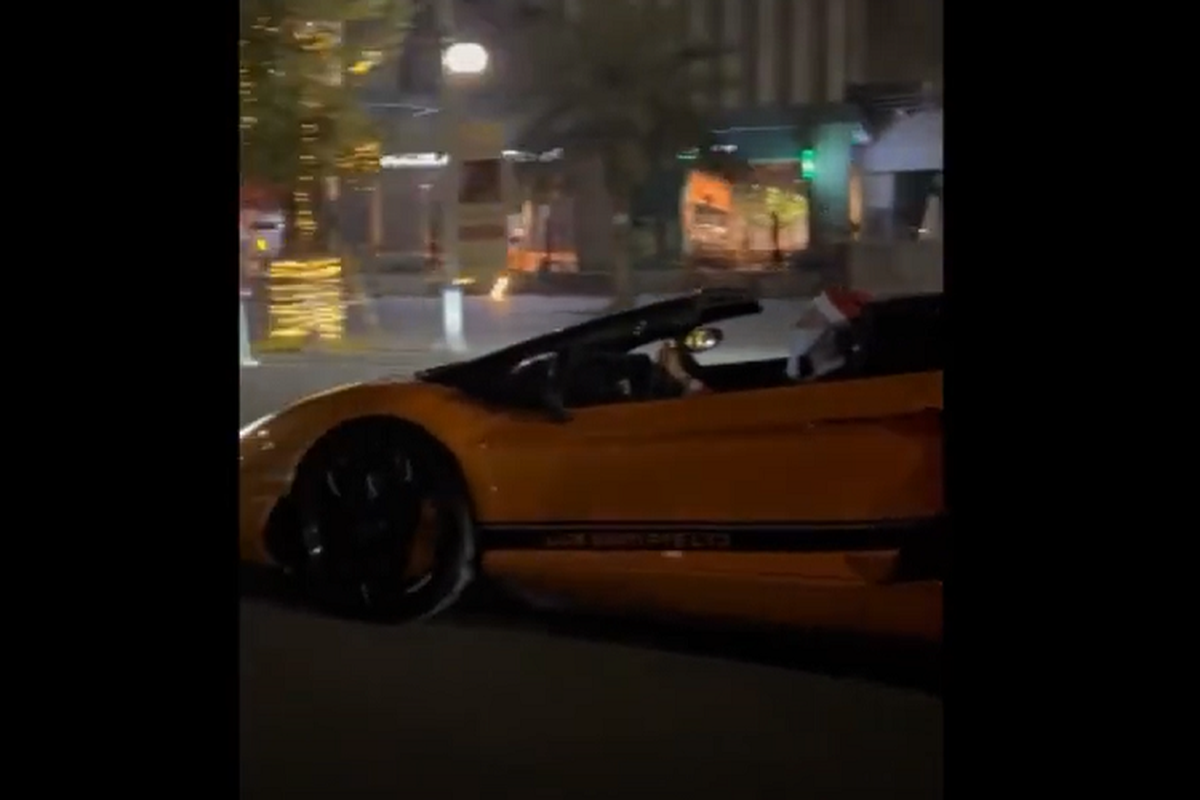 “Tuan loc” Lamborghini Aventador SVJ Roadster hon 30 dong ty o Ha Noi-Hinh-3