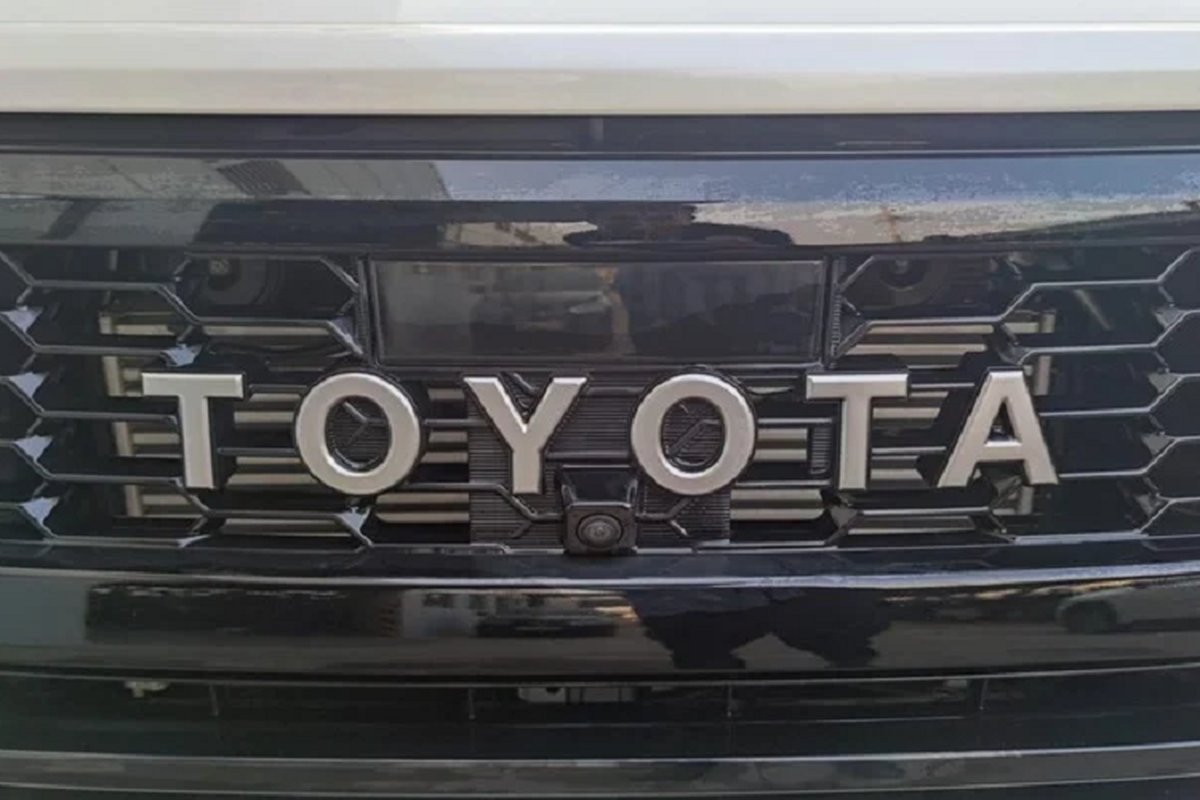 Toyota Hilux GR Sport doc nhat Viet Nam chao ban hon 1 ty dong-Hinh-10