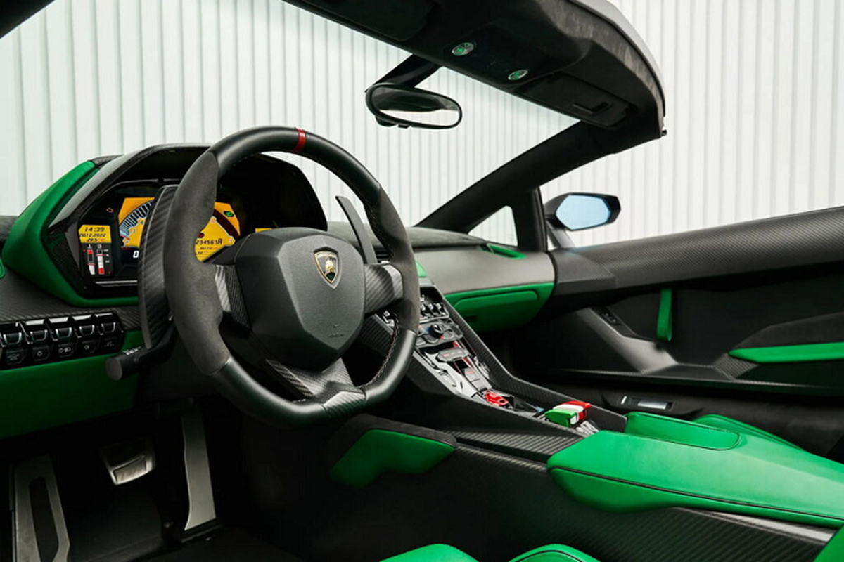 Lamborghini Veneno Roadster duoc rao ban, gia quy doi 225 ty dong-Hinh-9