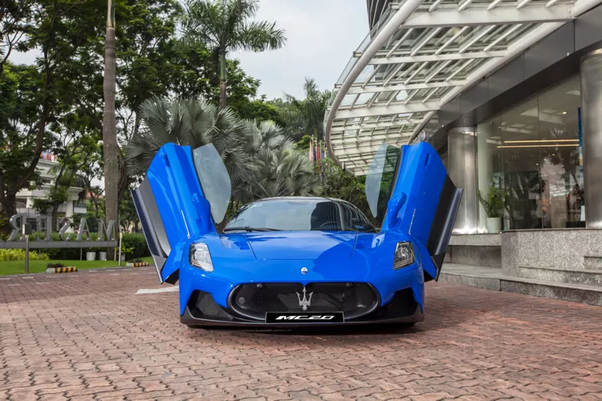 Maserati MC20 chinh hang 