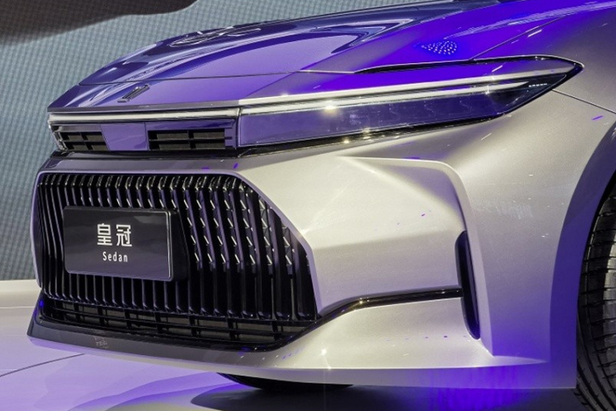 Toyota Crown Sedan 2024 - “xe bo truong” ra mat thi truong ty dan-Hinh-5