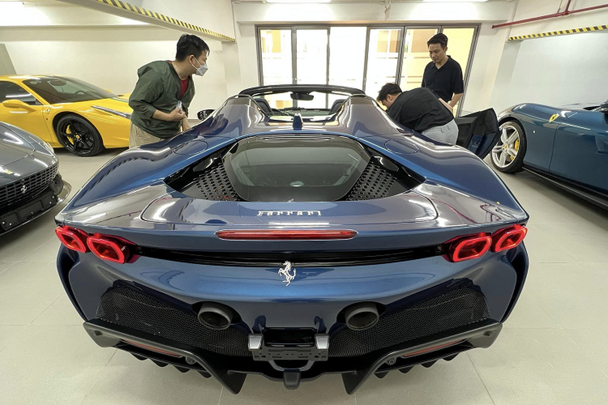 Cuong Do La dua “noc nha” trai nghiem Ferrari SF90 Spider hon 50 ty-Hinh-8