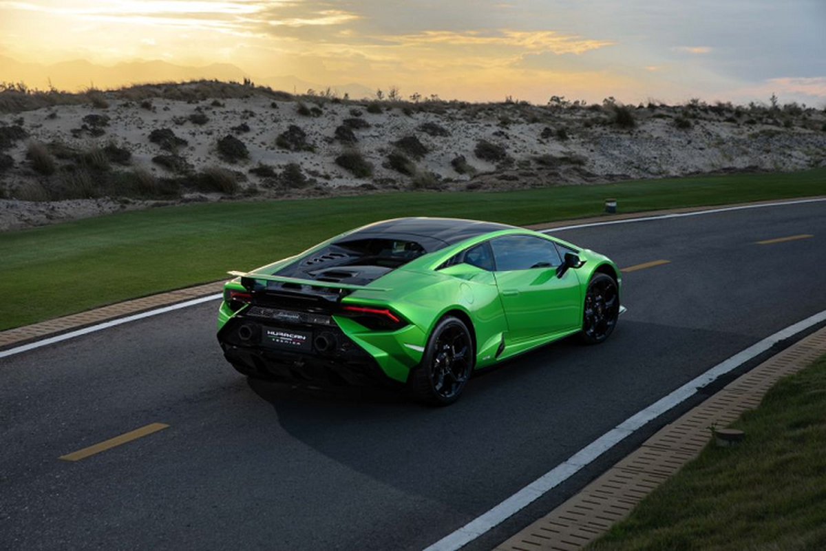 Lamborghini Huracan Tecnica gan 19 ty ra Ha Noi don Tet Quy Mao-Hinh-15