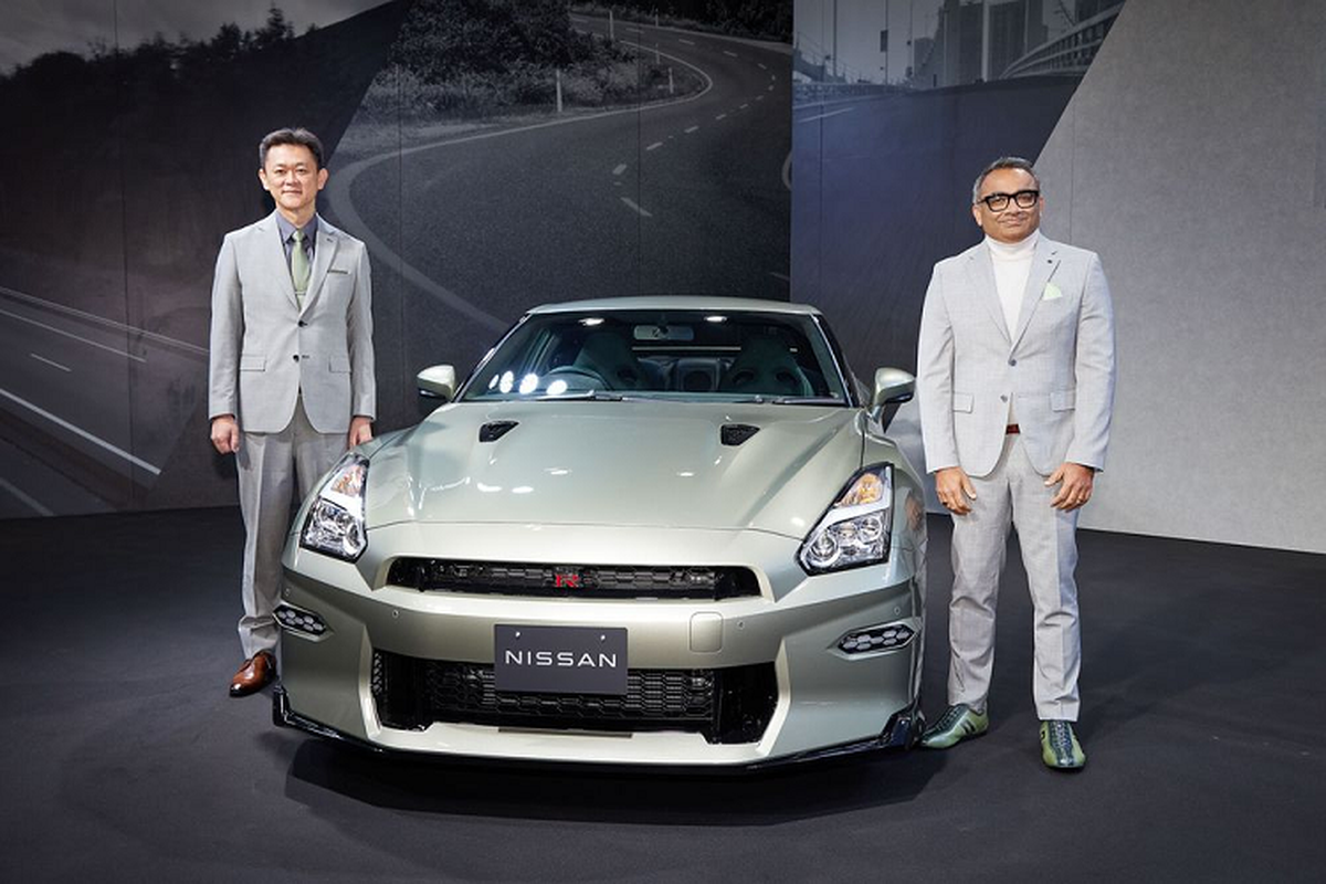 Nissan GT-R huyen thoai nang cap lan thu 9 sau 16 nam