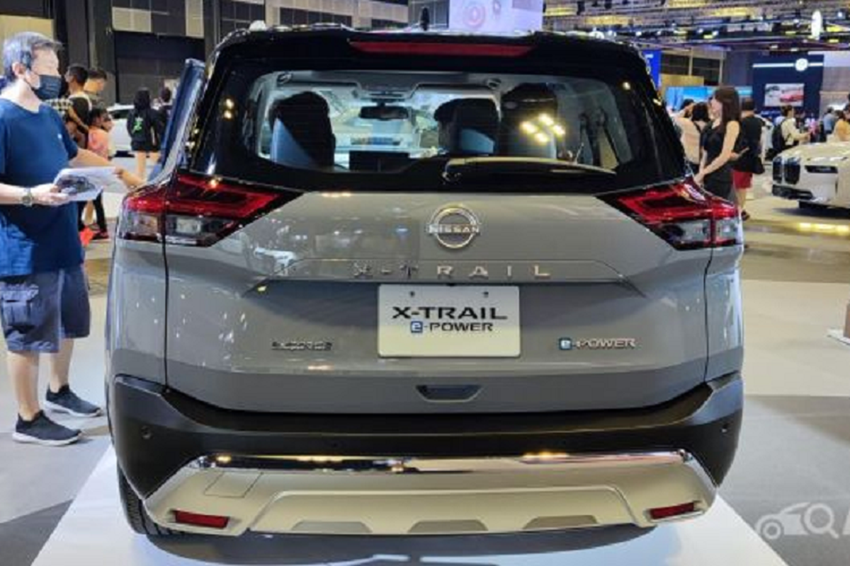 Can canh Nissan X-Trail 2023 