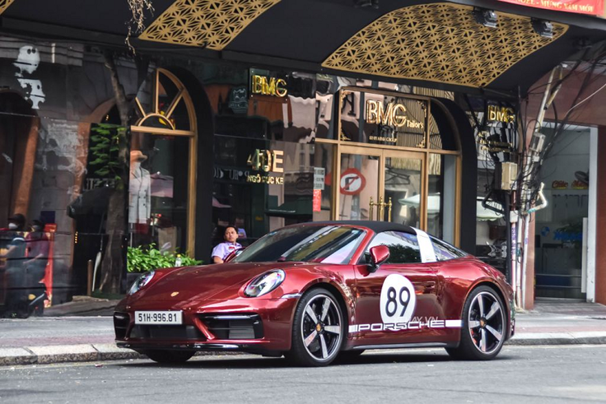 Porsche 911 Targa 4S Heritage Design hon 11 ty dao pho Xuan Quy Mao-Hinh-2