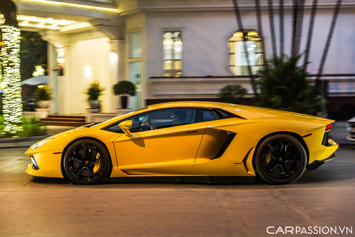 Lamborghini Aventador dau tien ve Viet Nam sau, hon 10 nam... van hot-Hinh-7