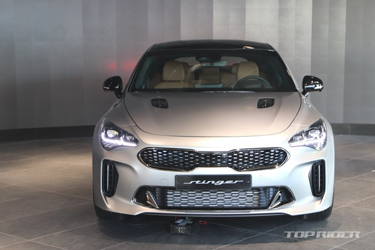 Ngam Kia Stinger Tribute Edition tu 918 trieu dong “bang xuong, bang thit”-Hinh-4