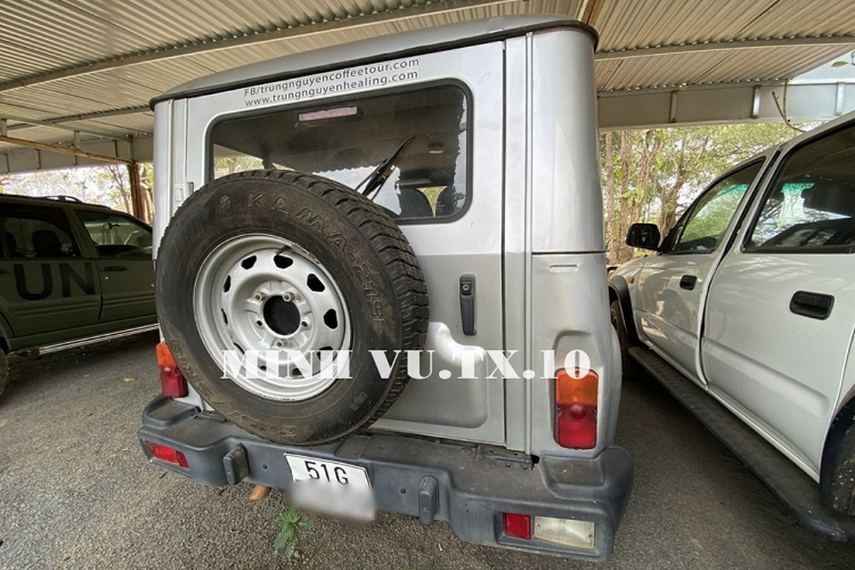 UAZ Hunter gia re Nga trong garage nghin ty cua Dang Le Nguyen Vu-Hinh-12