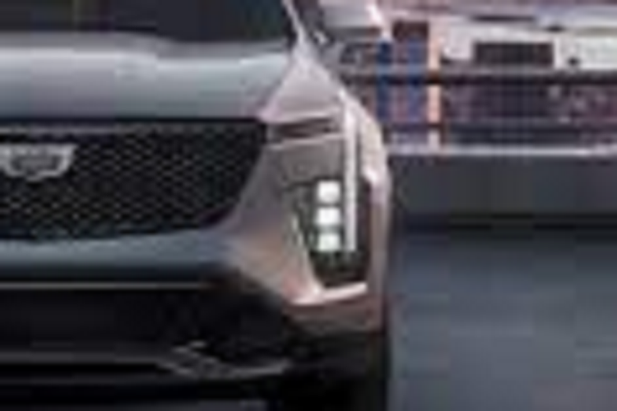 Cadillac XT4 2024 so huu man hinh cong 33 inch, de doa Mercedes-Benz GLC-Hinh-9