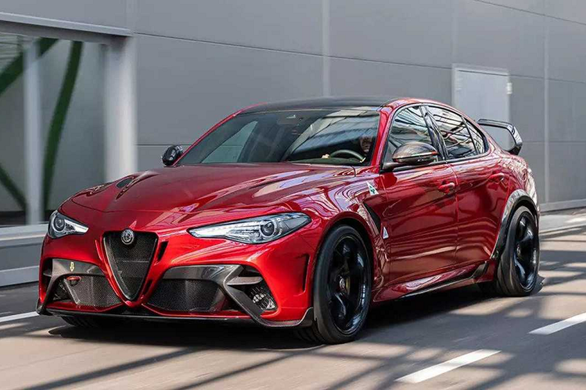 Alfa Romeo Giulia Quadrifoglio - sieu xe dien 1.000 ma luc ra mat 2025-Hinh-4