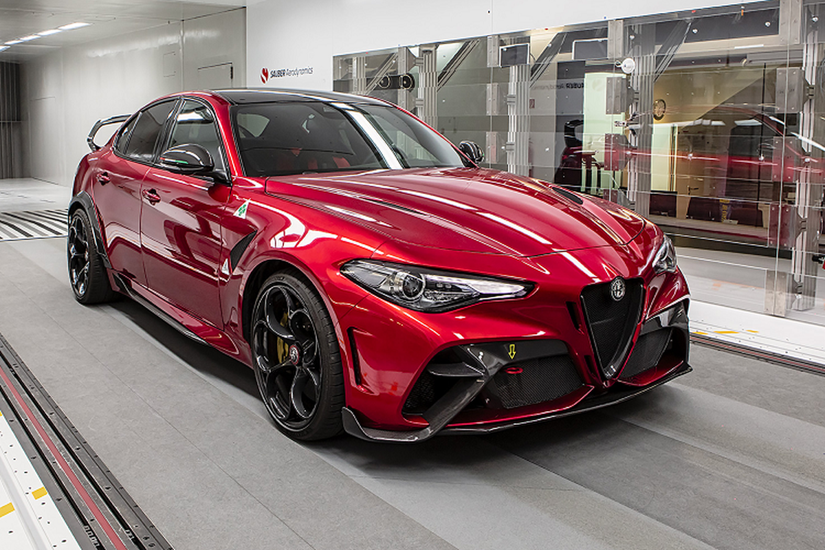 Alfa Romeo Giulia Quadrifoglio - sieu xe dien 1.000 ma luc ra mat 2025-Hinh-8