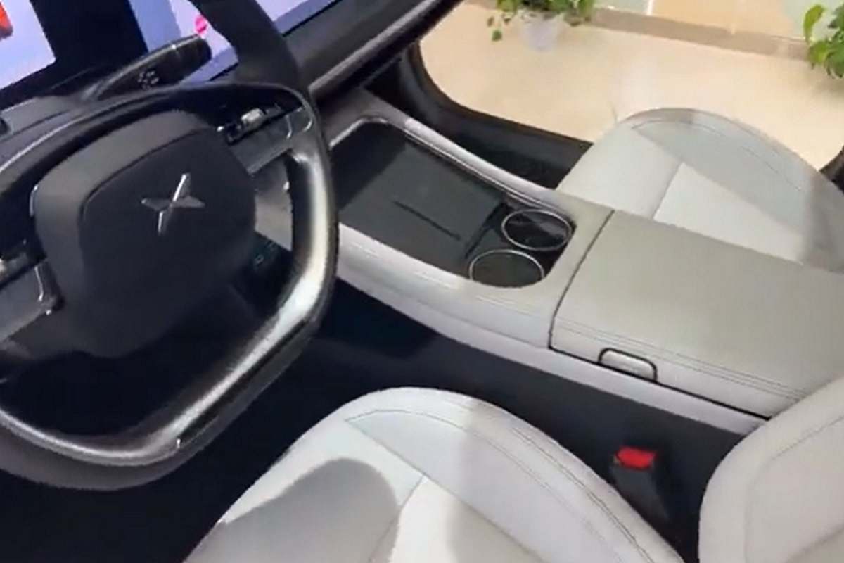 Xpeng P7i 2023 hang sang chay 702km/lan sac, “doi thu” Tesla Model 3-Hinh-6