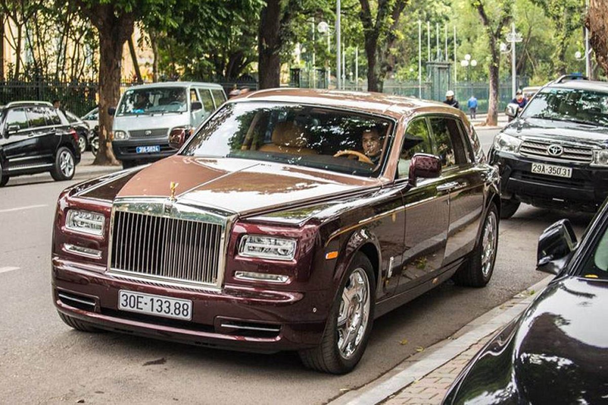 Rolls-Royce Phantom Lua thieng cua Trinh Van Quyet huy dau gia lan thu 6-Hinh-5