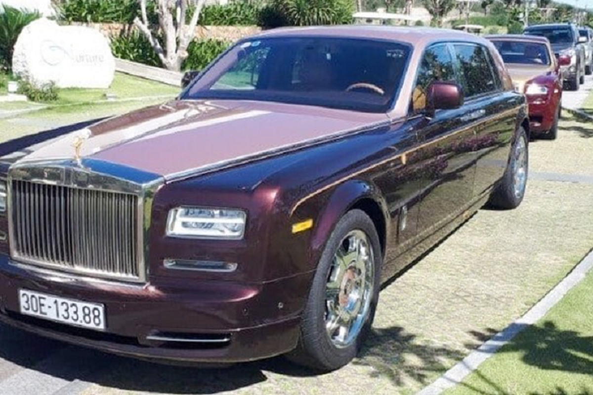 Rolls-Royce Phantom Lua thieng cua Trinh Van Quyet huy dau gia lan thu 6