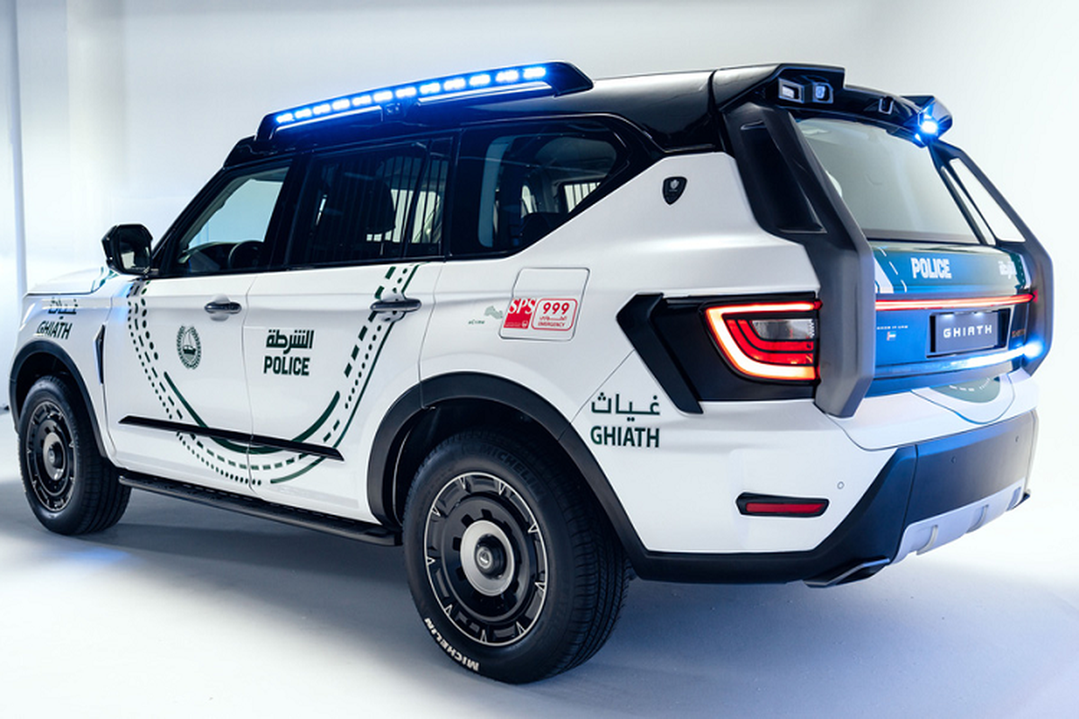 Ghiath Smart Patrol - sieu SUV truy bat toi pham cua canh sat Dubai-Hinh-5