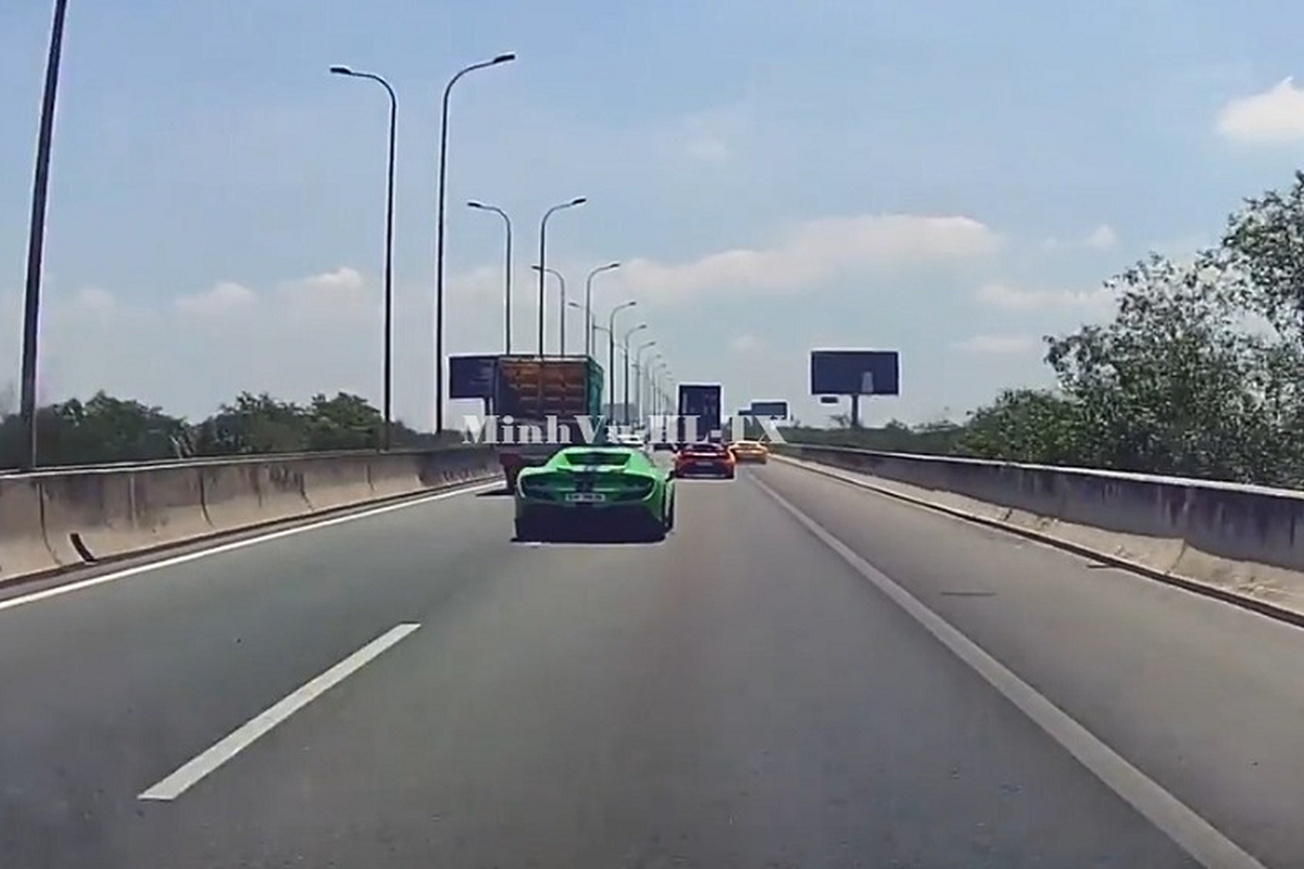 Ferrari 488 GTB boc khoi tren cao toc, bi che kem hon ca Toyota Vios-Hinh-3