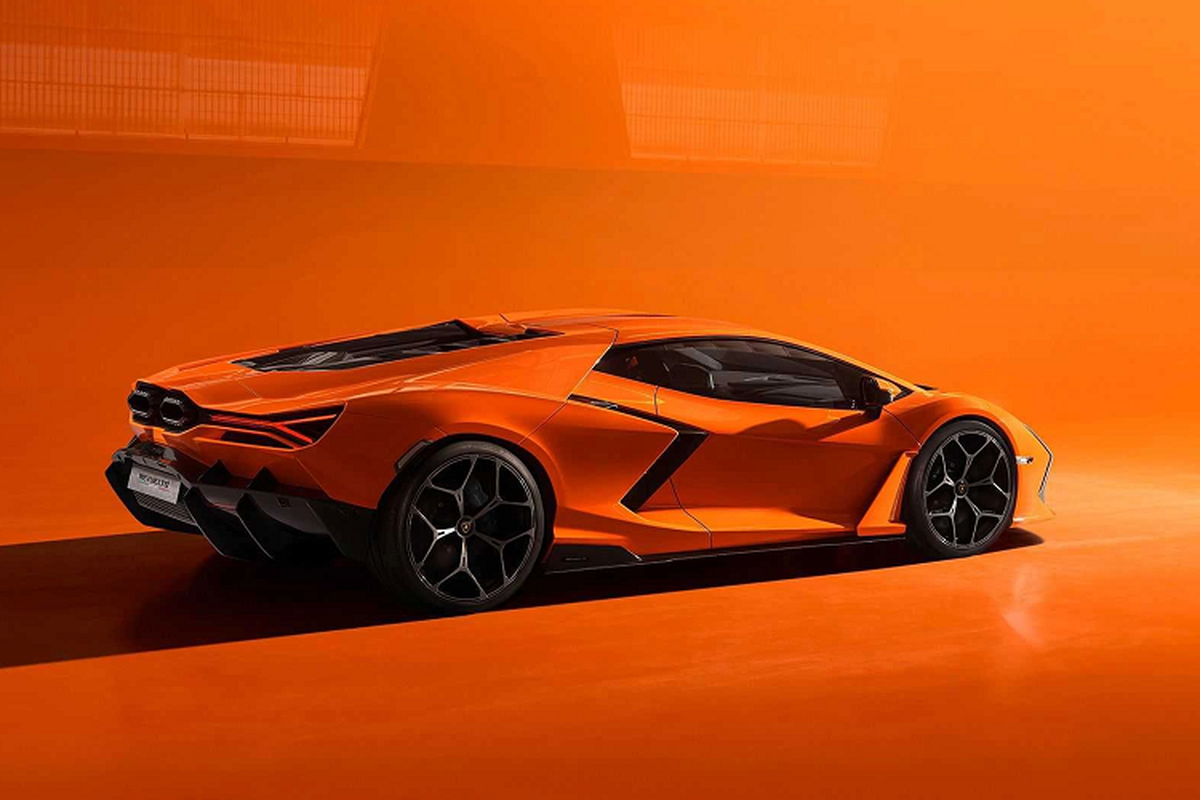 Lamborghini Revuelto tu 650.000 USD - sieu xe hybrid HPEV manh nhat-Hinh-11