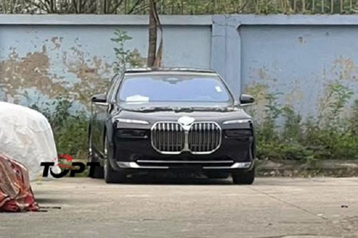 BMW i7 chay dien da ve Viet Nam, san sang 