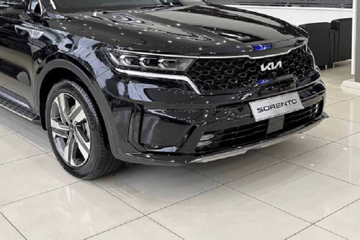 Kia Sorento 2023 tu 1,259 ty tai Viet Nam, canh tranh Hyundai SantaFe-Hinh-6