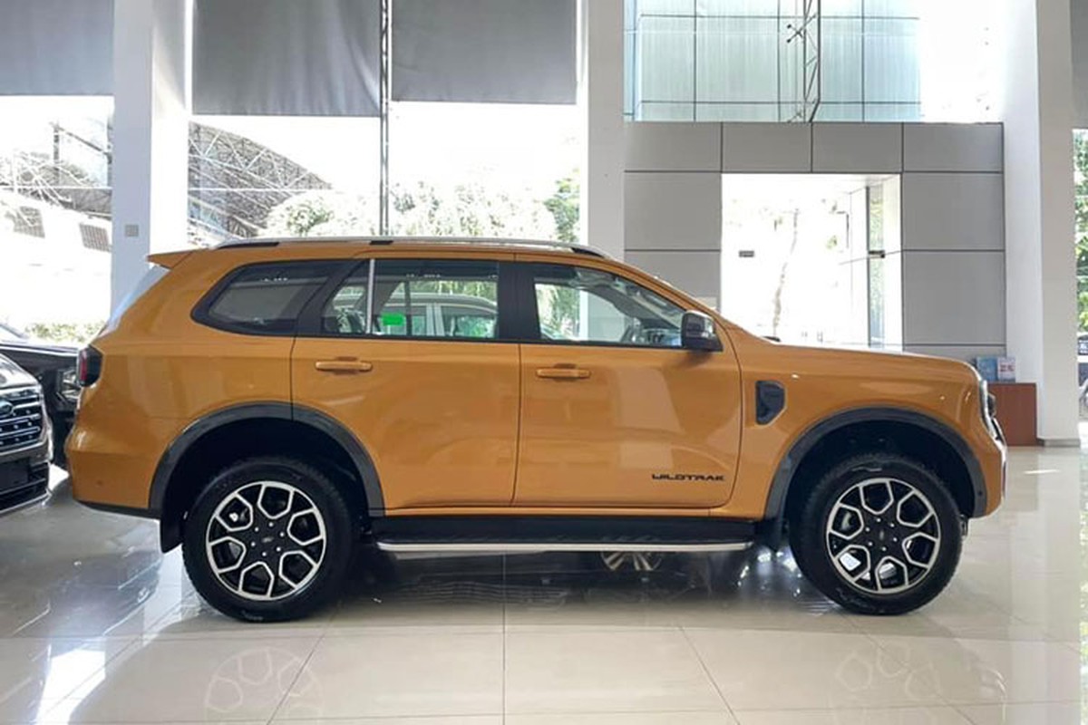 Ford Everest Wildtrak 2023 dang duoc giam 50 trieu tai Viet Nam-Hinh-2