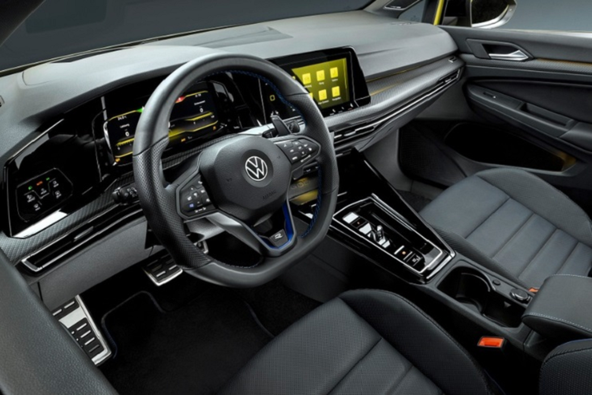 Volkswagen Golf R 333 tu 1,9 ty dong “ban sach banh