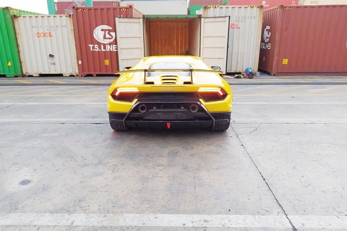 Lamborghini Huracan hon 33 ty 