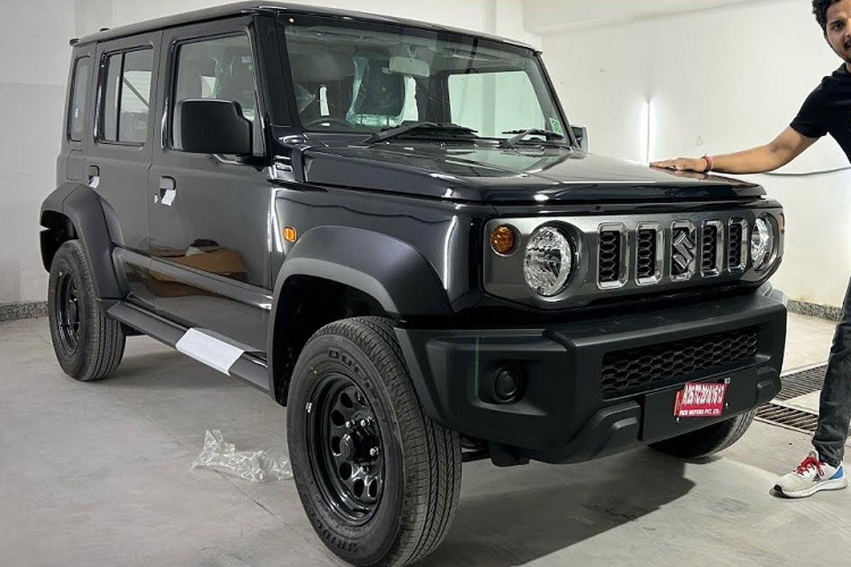 Suzuki Jimny 5 cua so san gia 362 trieu dong, trang bi nhung gi?-Hinh-3