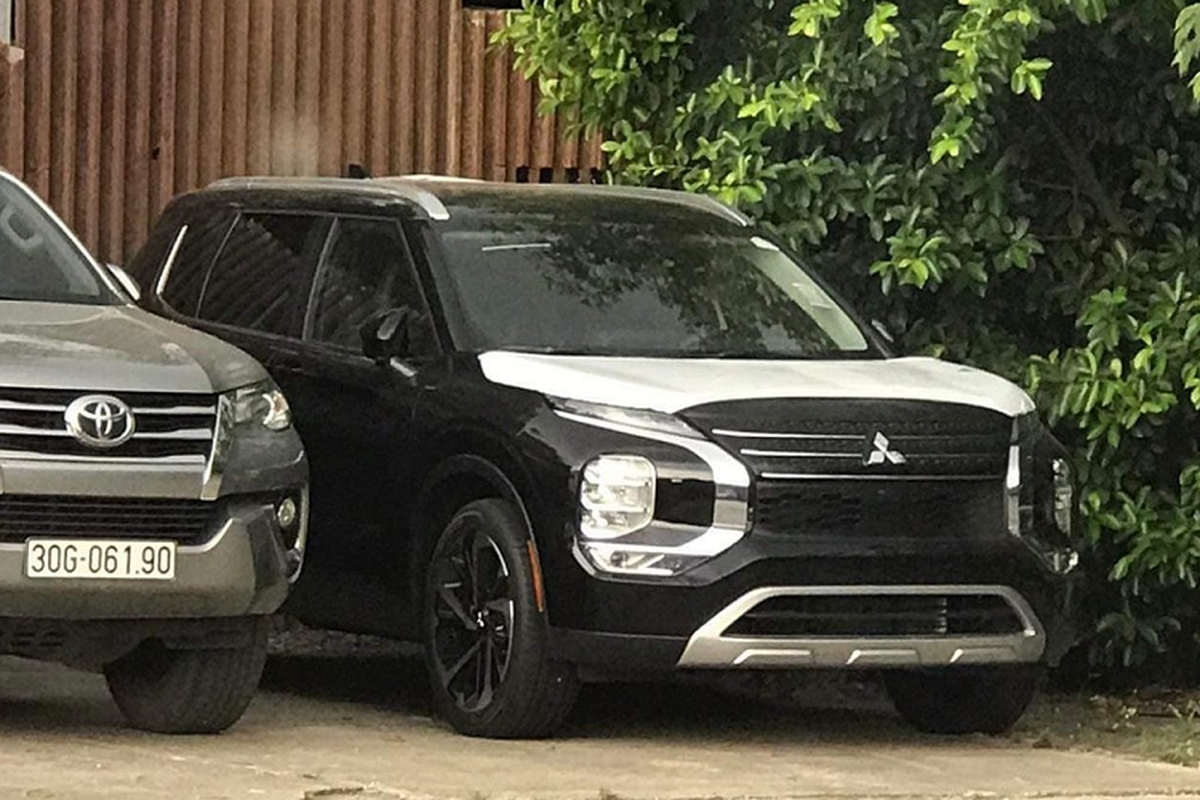 Mitsubishi Outlander 2023 moi bat ngo xuat hien tai Viet Nam