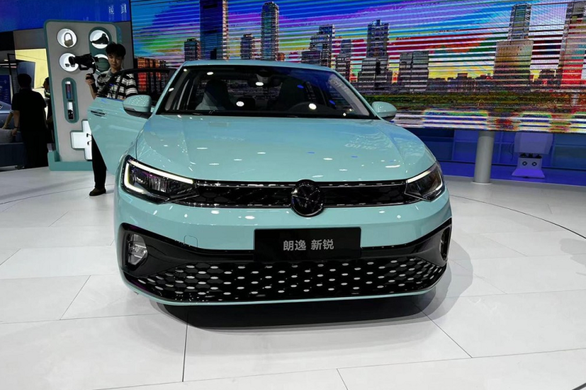 Chi tiet Volkswagen Lavida XR 2023 ban ra chi tu 328 trieu dong